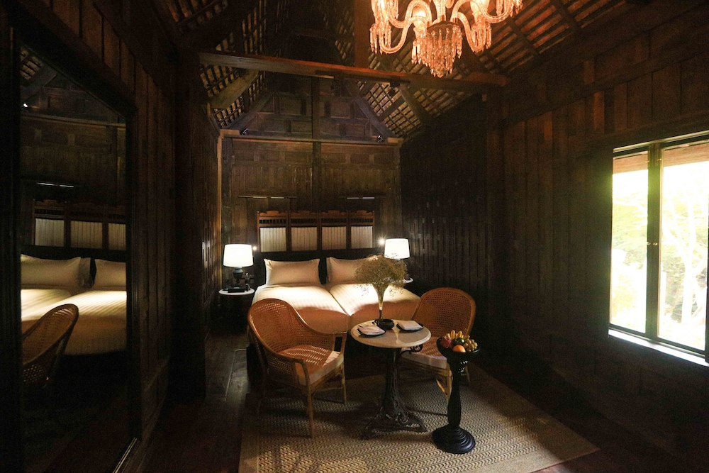 Villa Mahabhirom 24/50