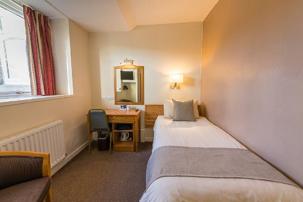 CASTLETOWN HOTEL 23/40