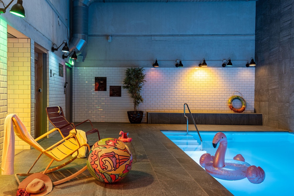 Moxy Amsterdam Houthavens 57/58