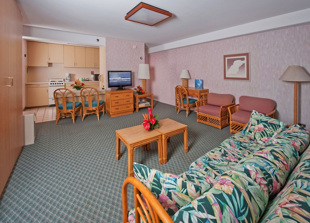 Ilima Hotel 49/63