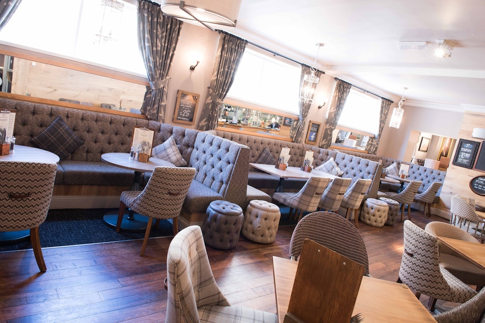The County Hotel 38/50