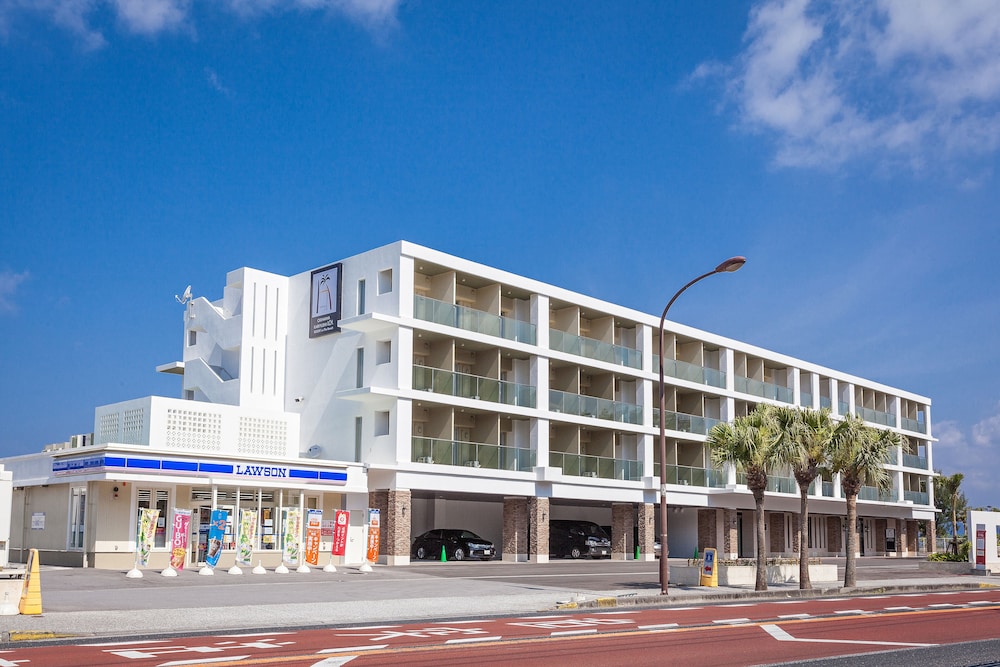 OKINAWA KARIYUSHI LCH.RESORT on The Beach 4/50