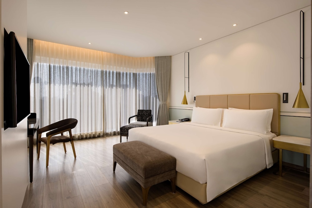 City Light, Suite