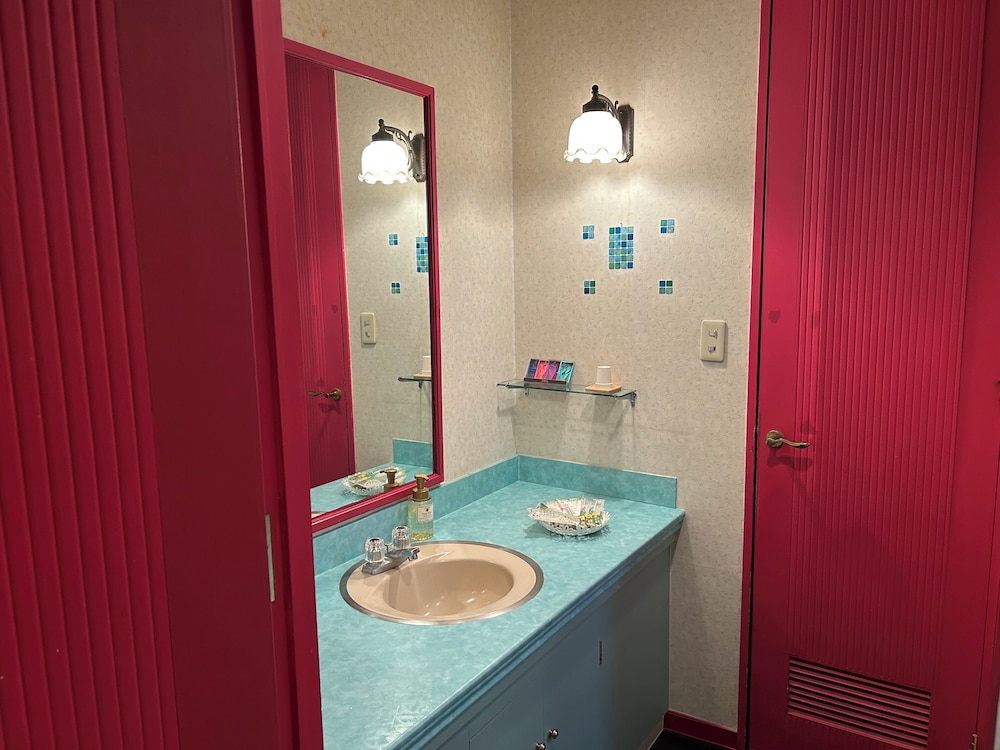 Hotel Gallery - Adult Only 61/62