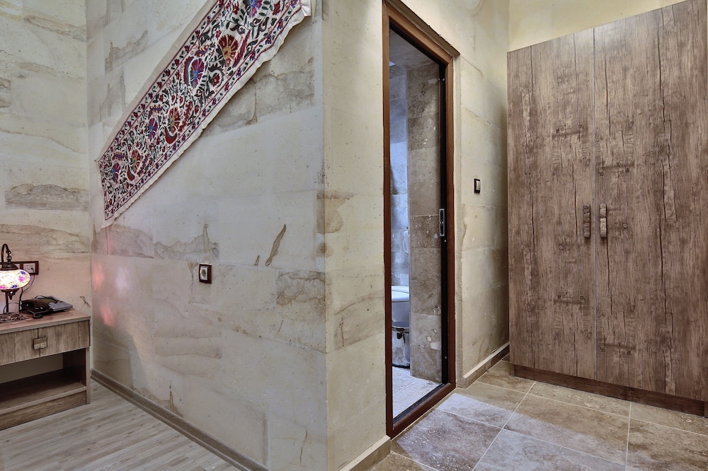 Yusuf Bey House 66/66