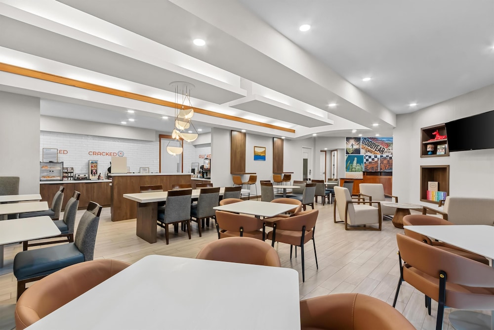Sonesta ES Suites Goodyear 34/58