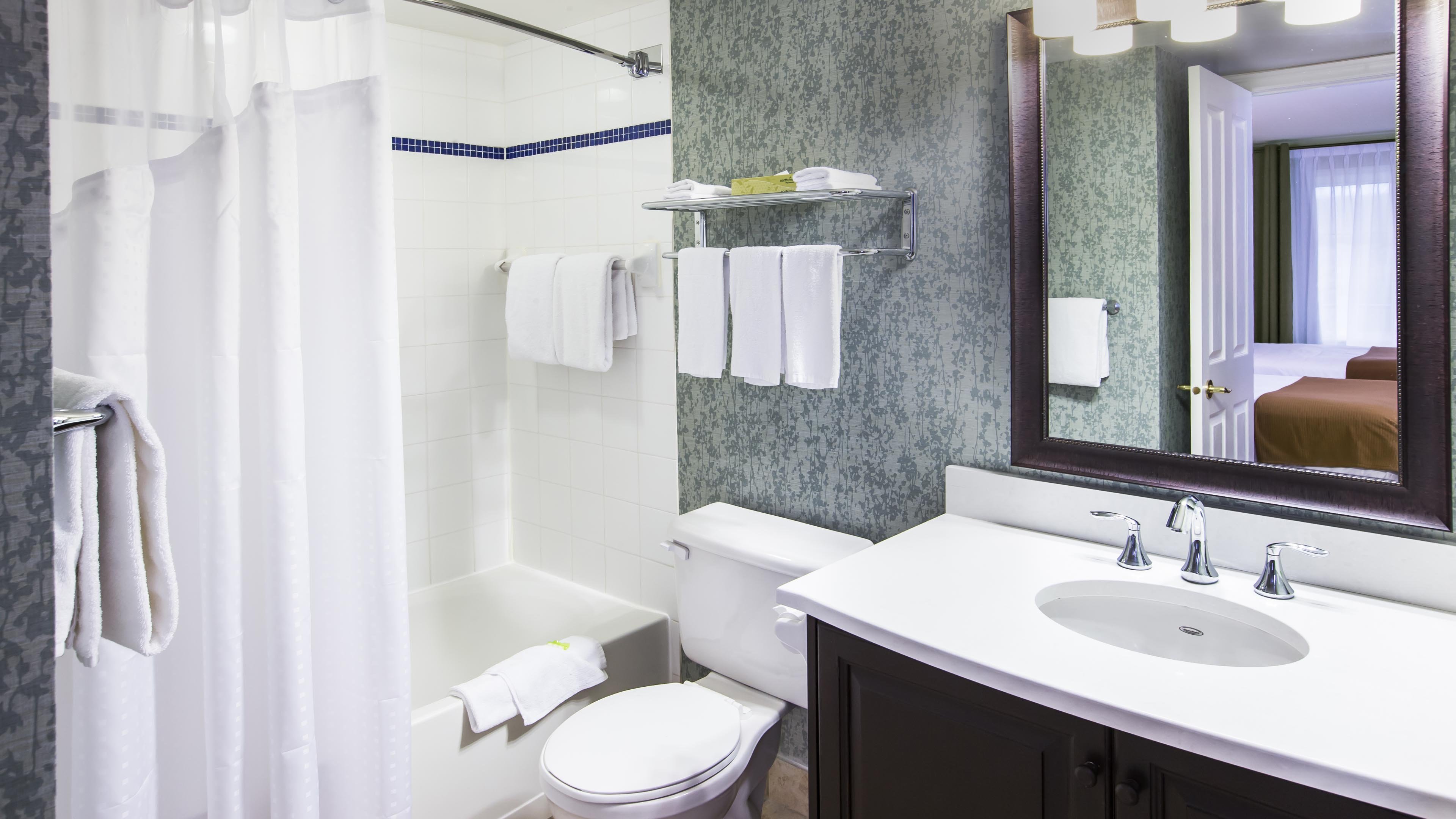 Holiday Inn Express And Suites Tremblant 50/50