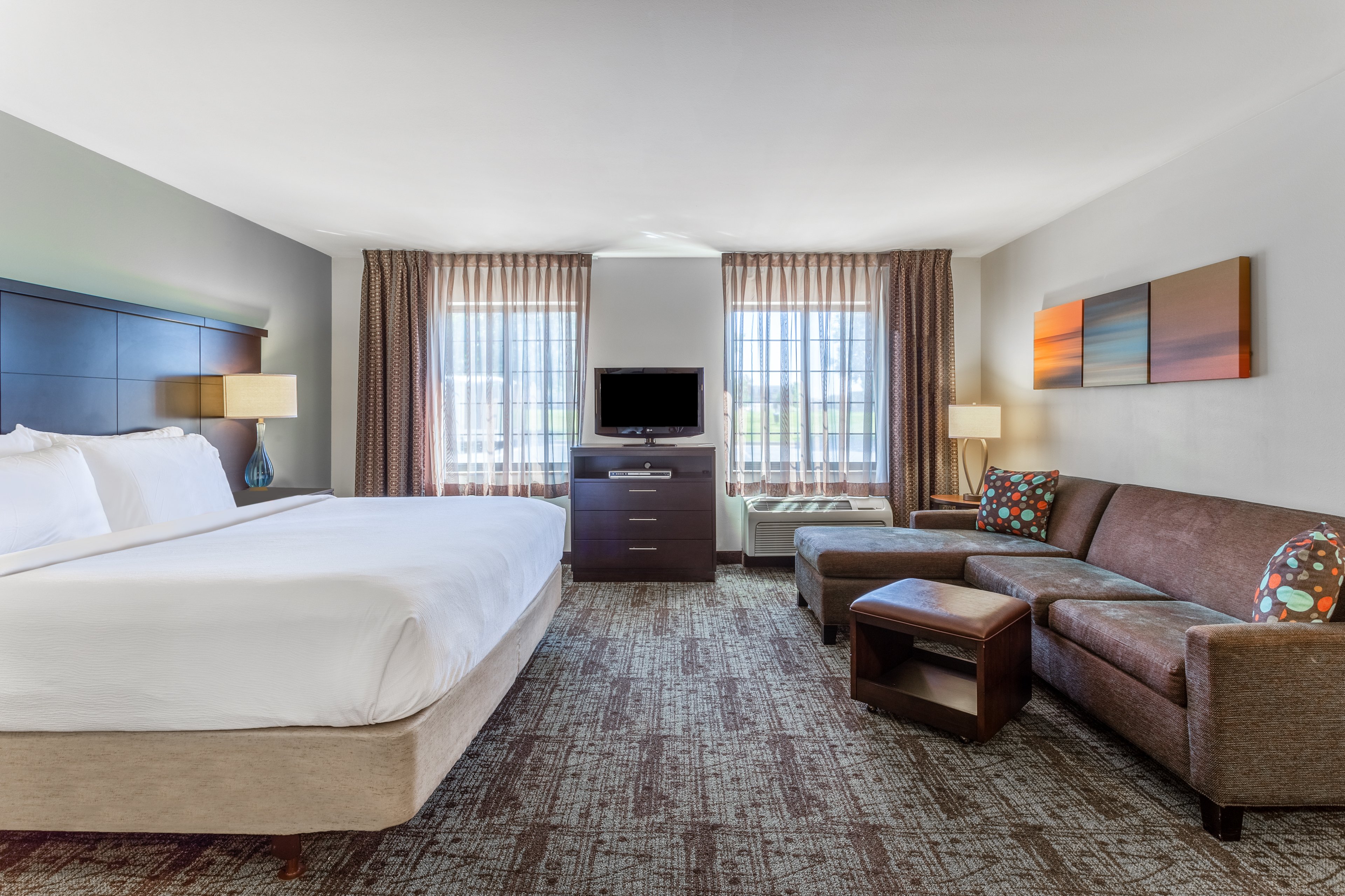 Staybridge Suites Davenport 23/64