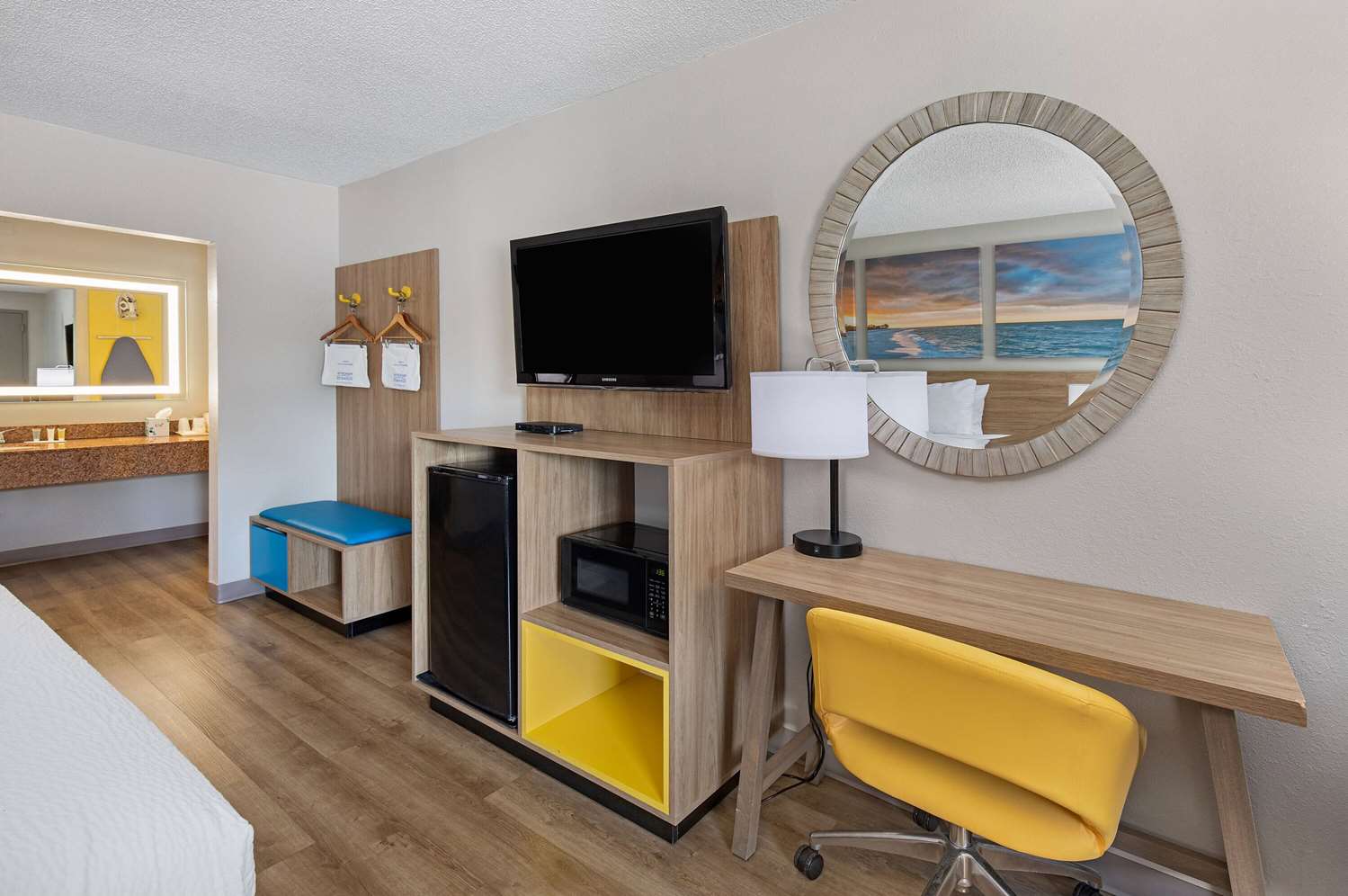 Days Inn by Wyndham - St. George, SC 33/41