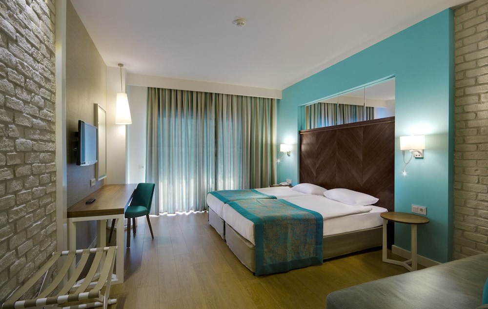 Terrace Elite Resort Hotel 10/41