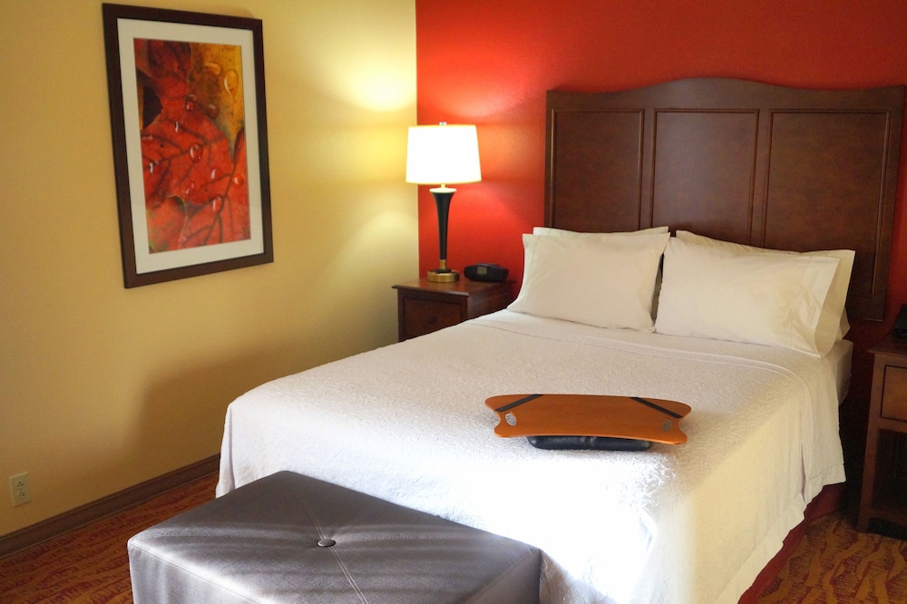 Hampton Inn Altoona 14/40