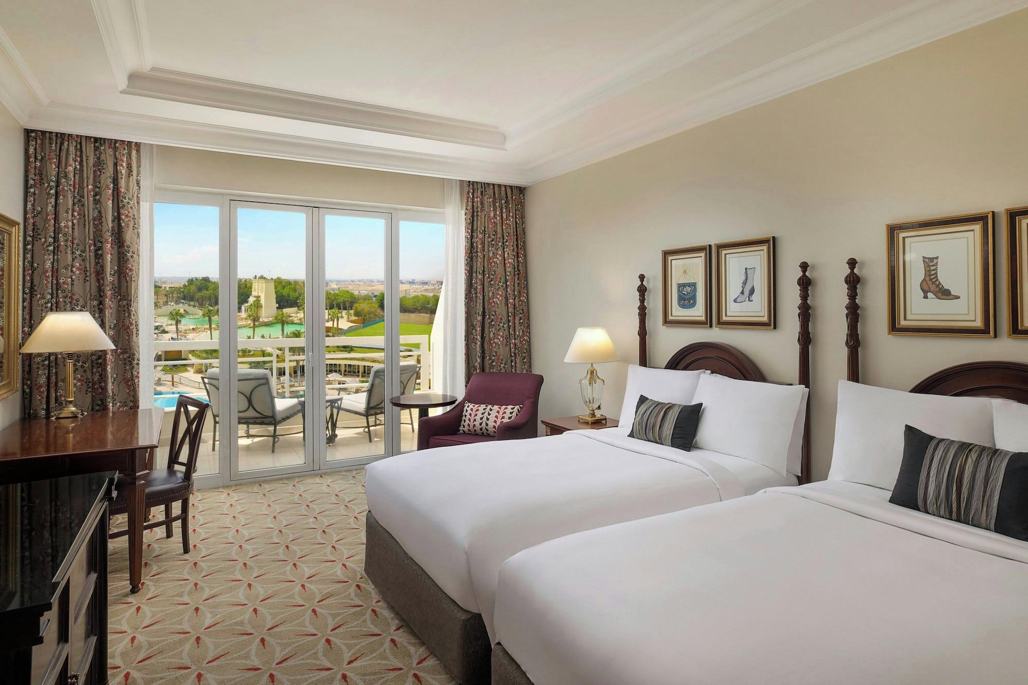 Deluxe, 2 Double Beds, Pool or Golf View