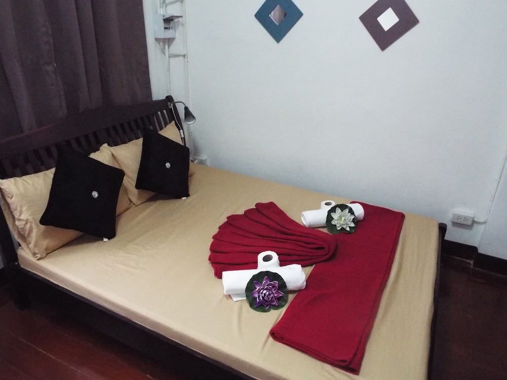 Hostel 24 16/50