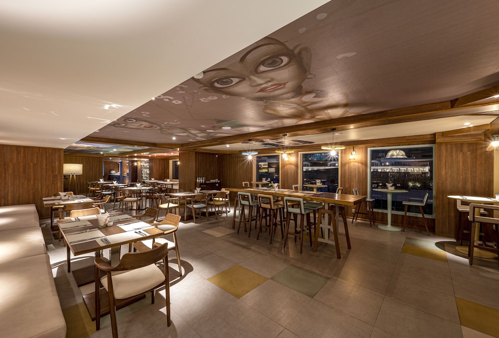 ICON Saigon LifeStyle Design Hotel 37/49