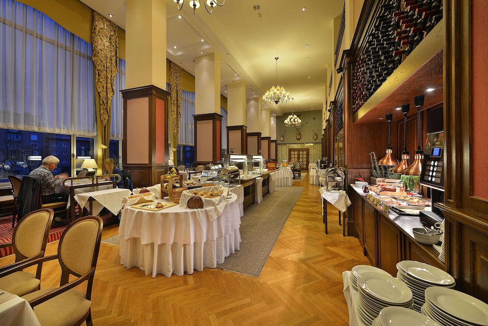 Apollo Hotel Bratislava 52/65