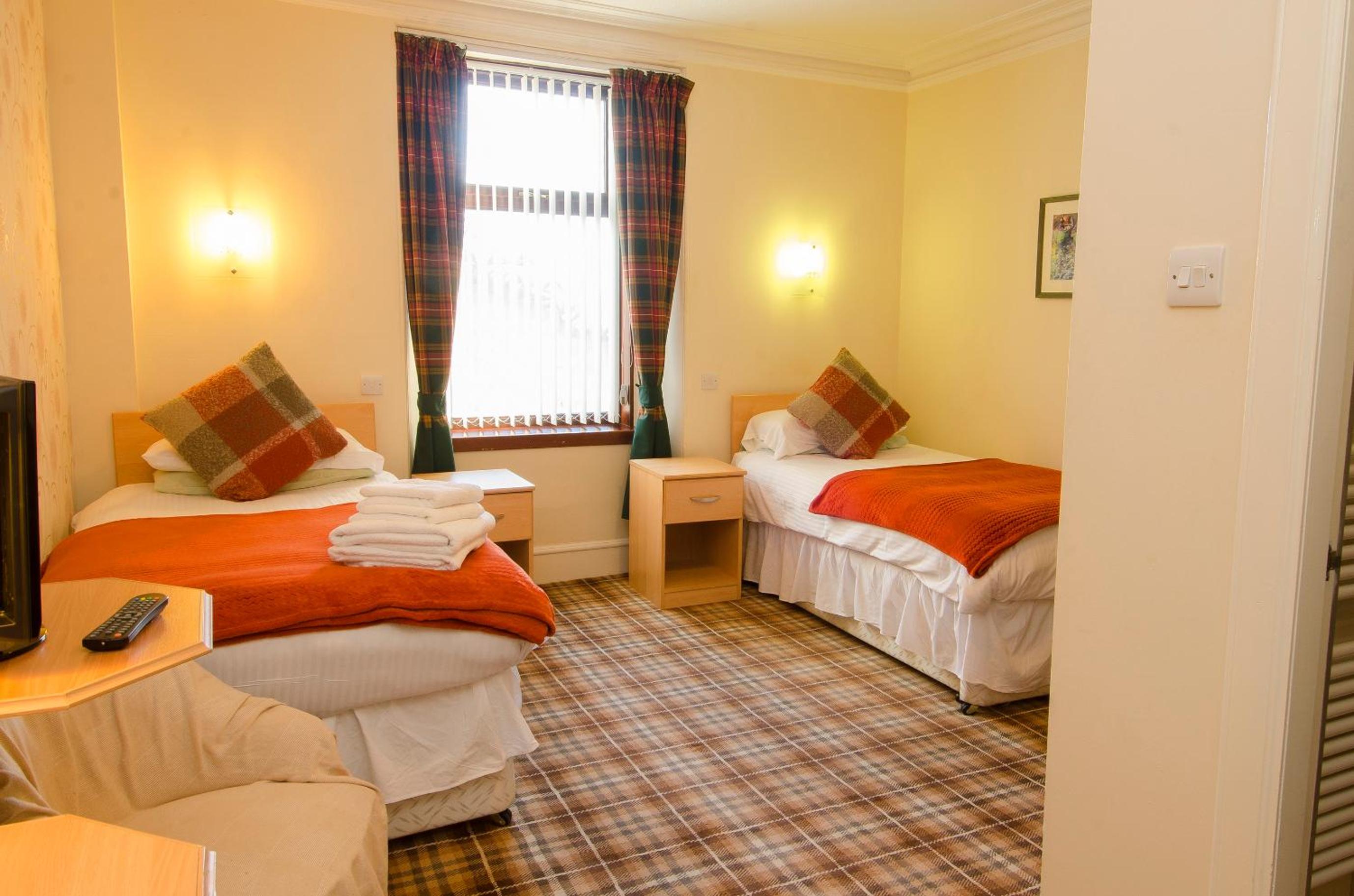 Room, Twin Beds