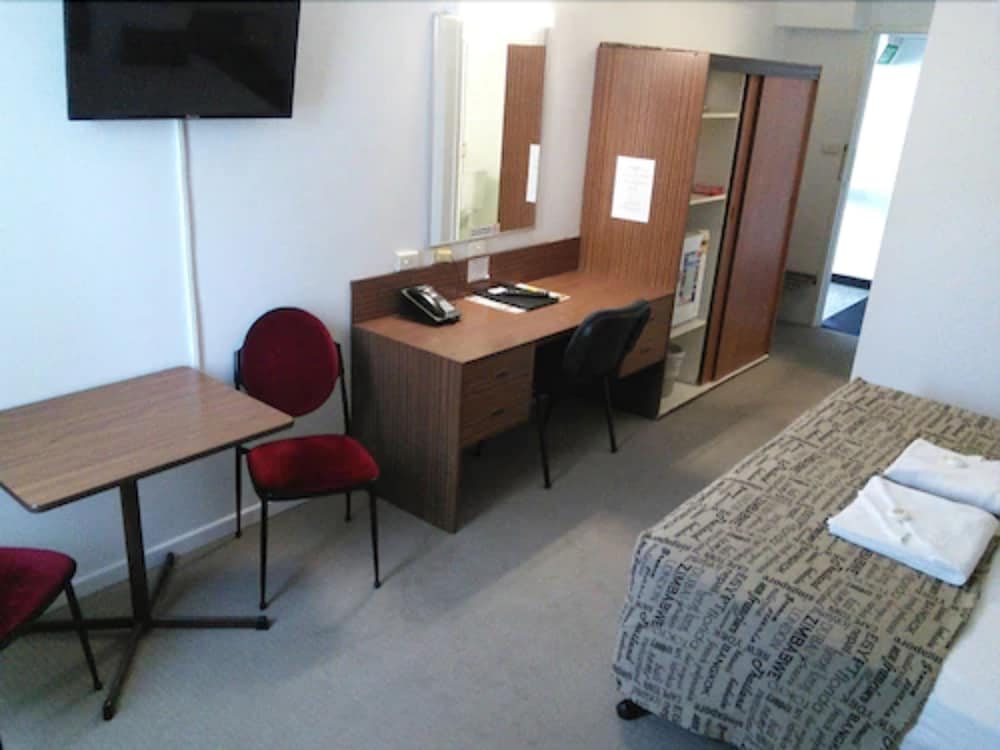 Hampton Villa Motel (ex.Comfort Inn Rockhampton) 42/71