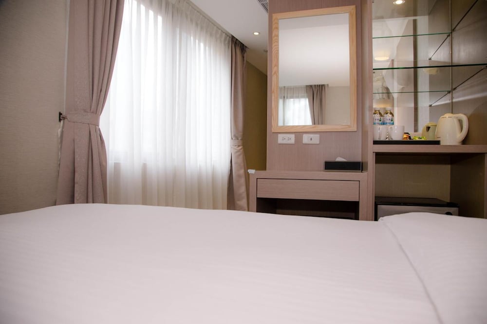 STANDARD, TWIN BEDS
