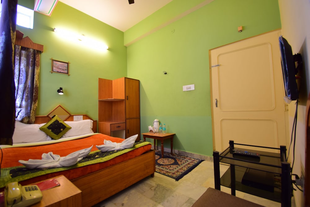 Bani Park Hotel 50/56