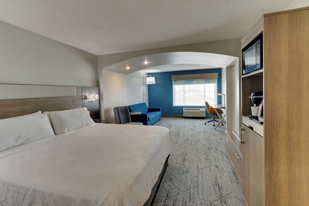 Holiday Inn Express Suites Ardmore An Ihg Hotel 16/55