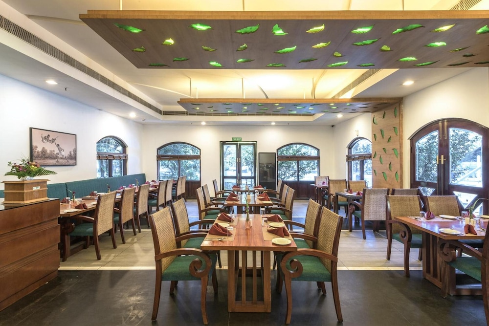 Club Mahindra Cherai 19/50