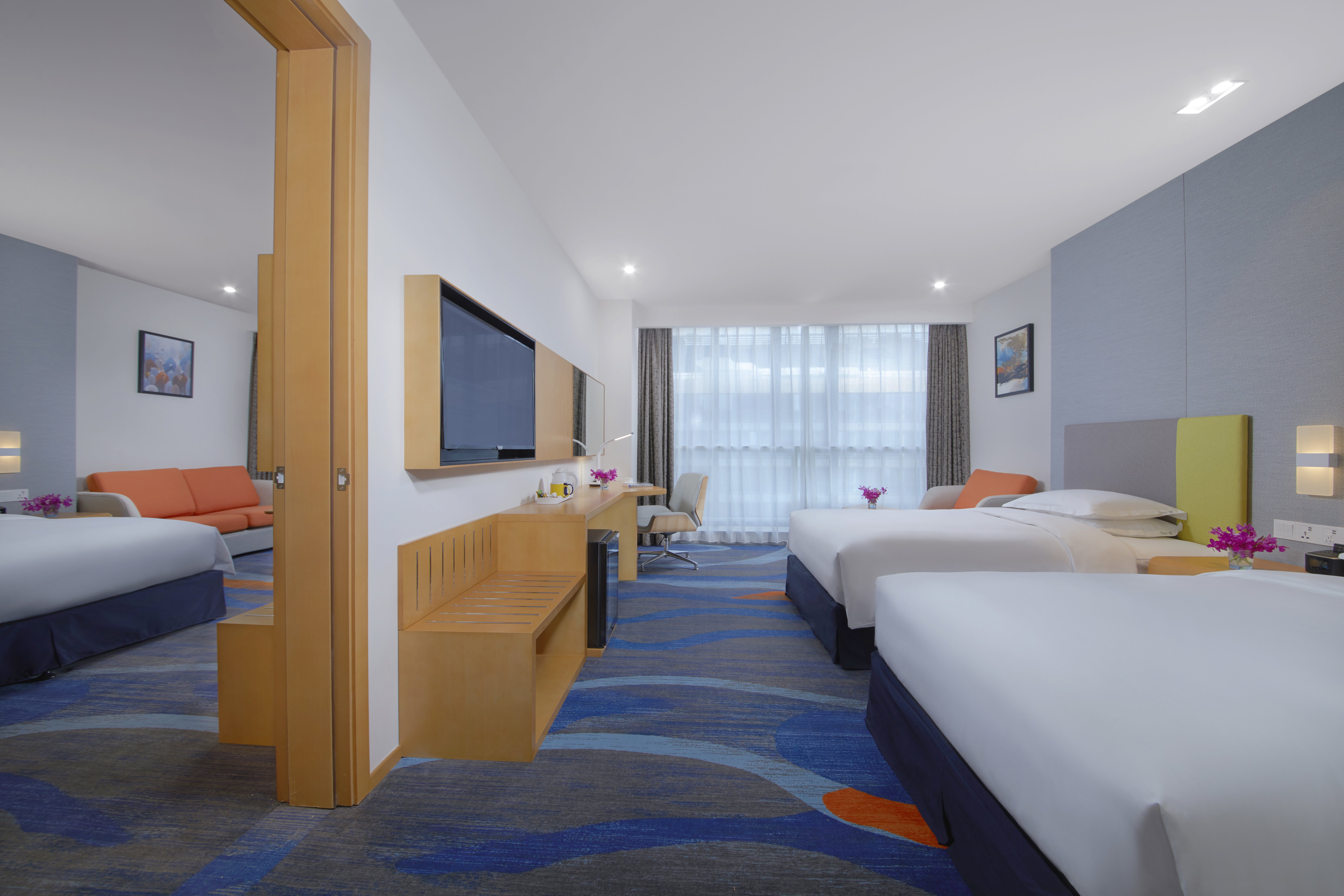 Holiday Inn Express Zhengzhou Zhengdong 27/73