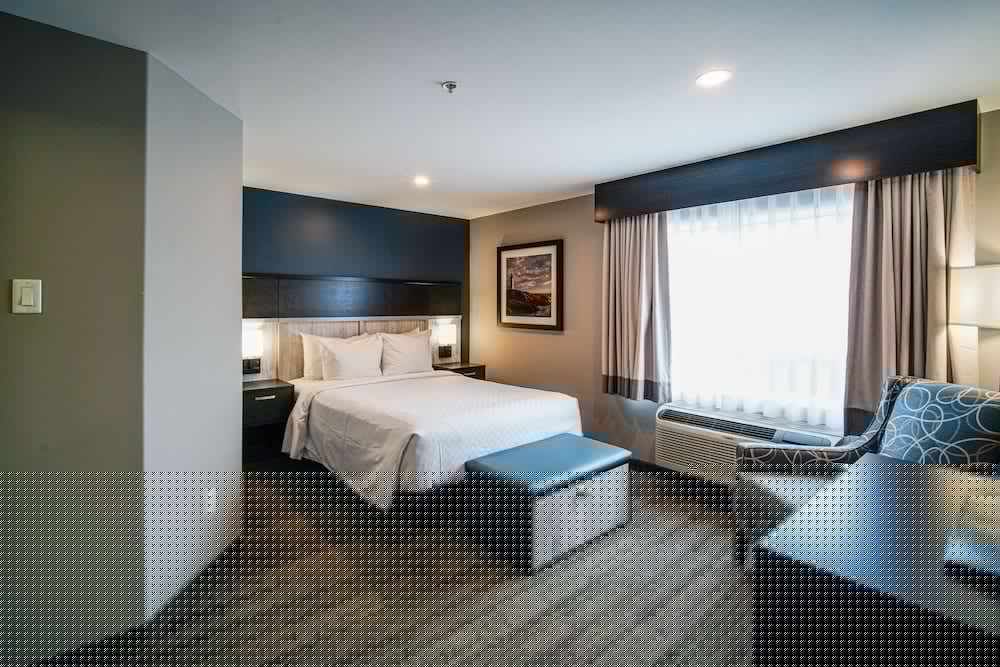 Best Western Plus Chocolate Lake Hotel 22/80