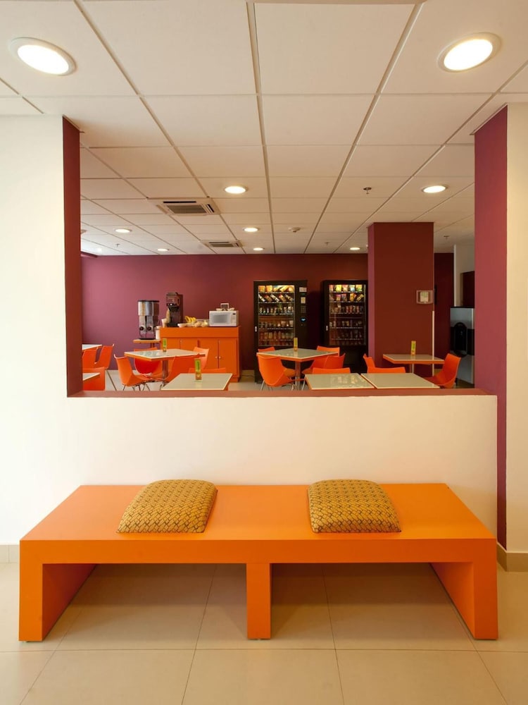 City Express Junior by Marriott Tijuana Otay 8/48