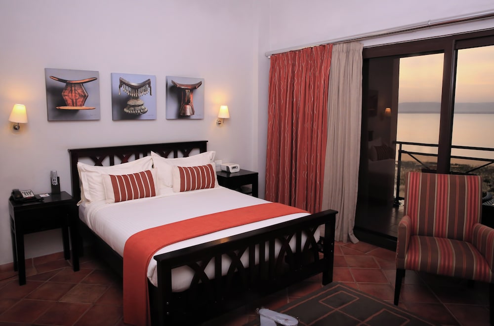 غرفة بسرير كوين بإطلالة على البحيرة، Haile Resort Hawassa 5/8