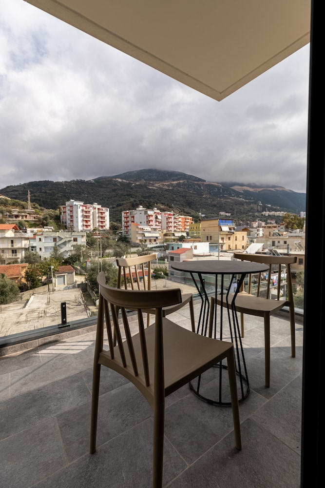 Ames Hotel & Spa 44/56