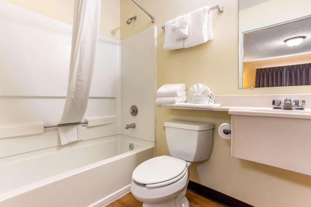 Studio 6 Extended Stay - Myrtle Beach, SC 58/60