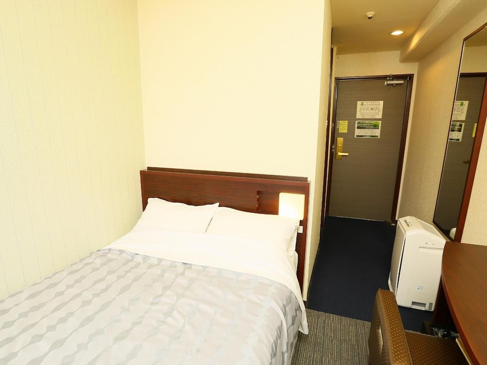 Yokohama Heiwa Plaza Hotel 18/42