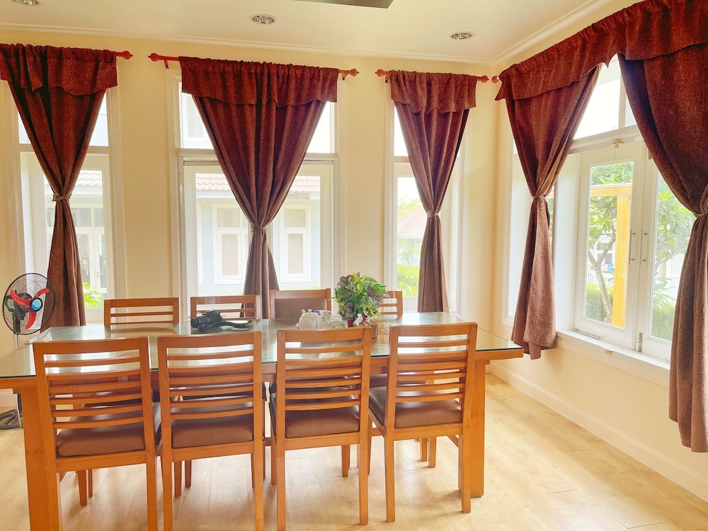 Sea Links Beach Villa 58/67