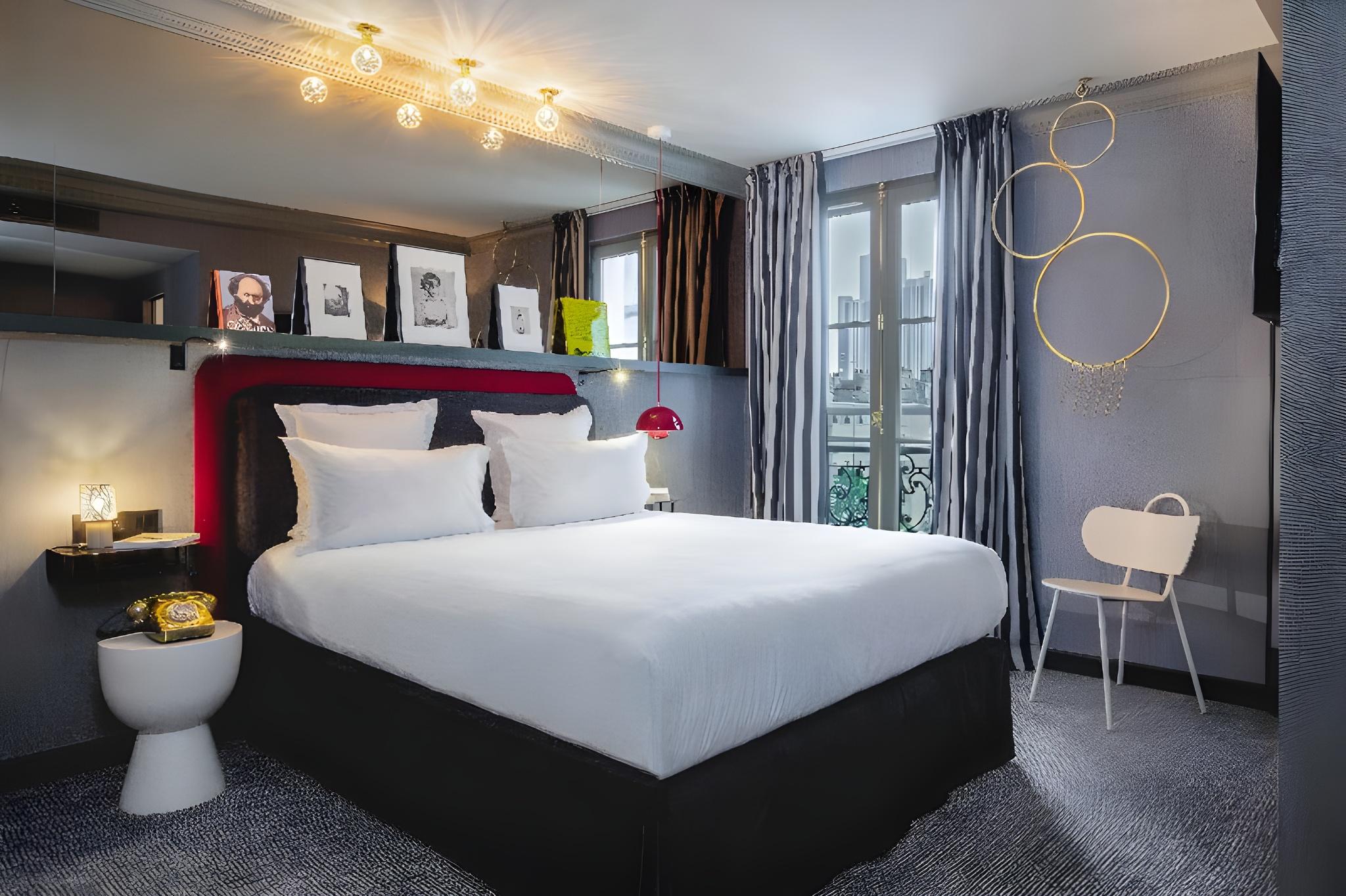 Room at Bob Hotel, PARIS
