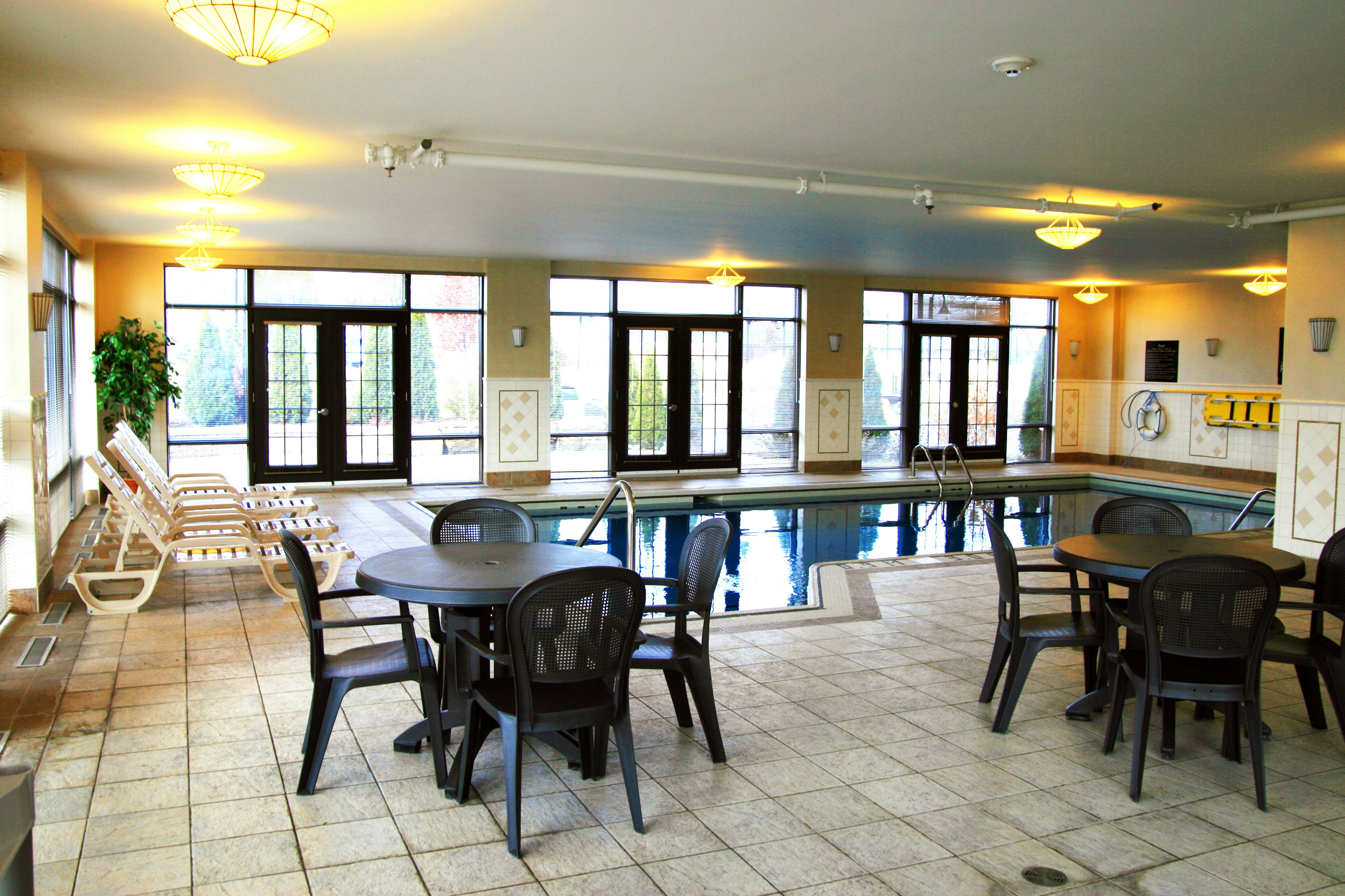 Hampton Inn and Suites by Hilton Laval 58/71