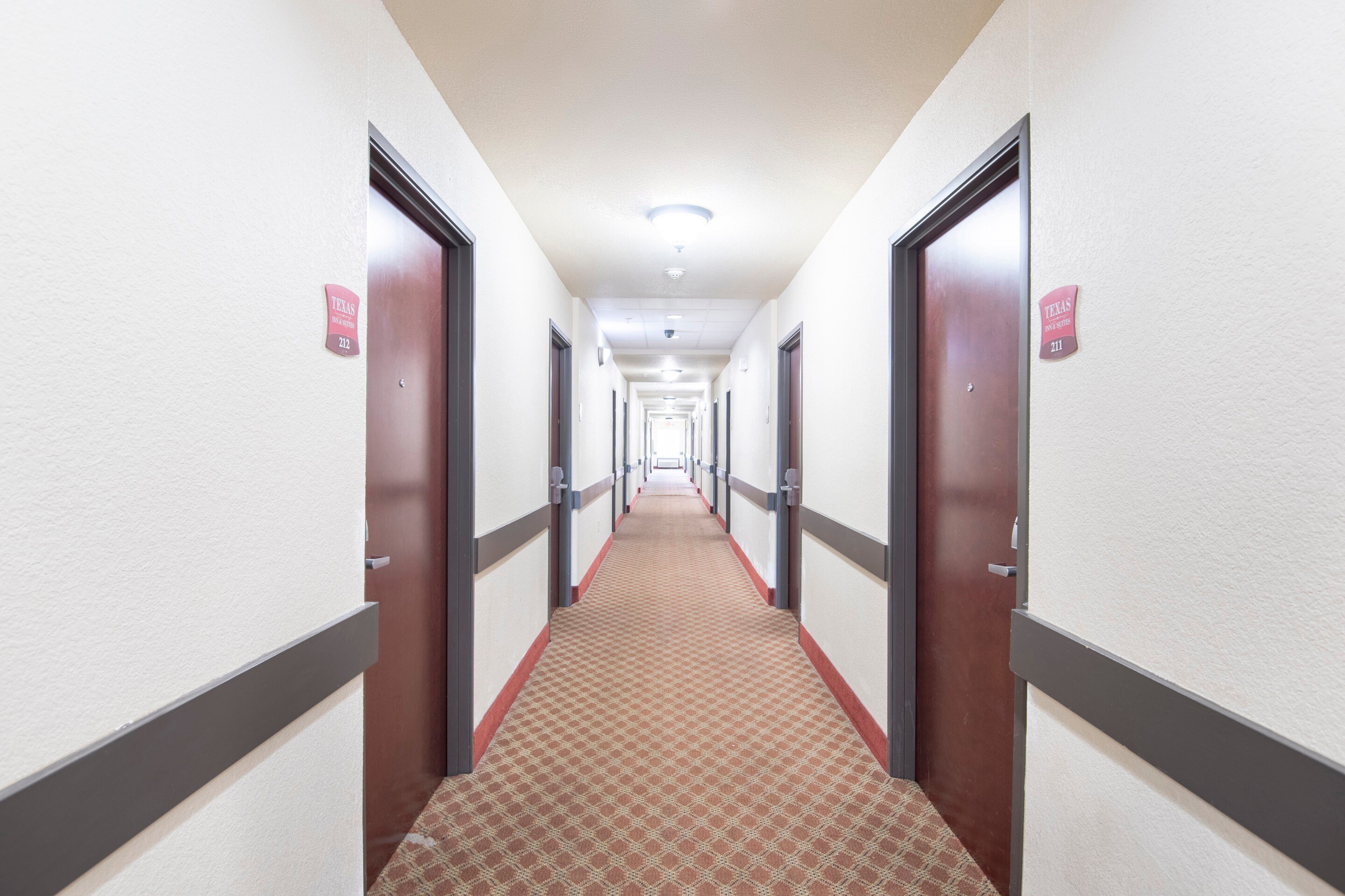 OYO Townhouse Clute Lake Jackson 26/44