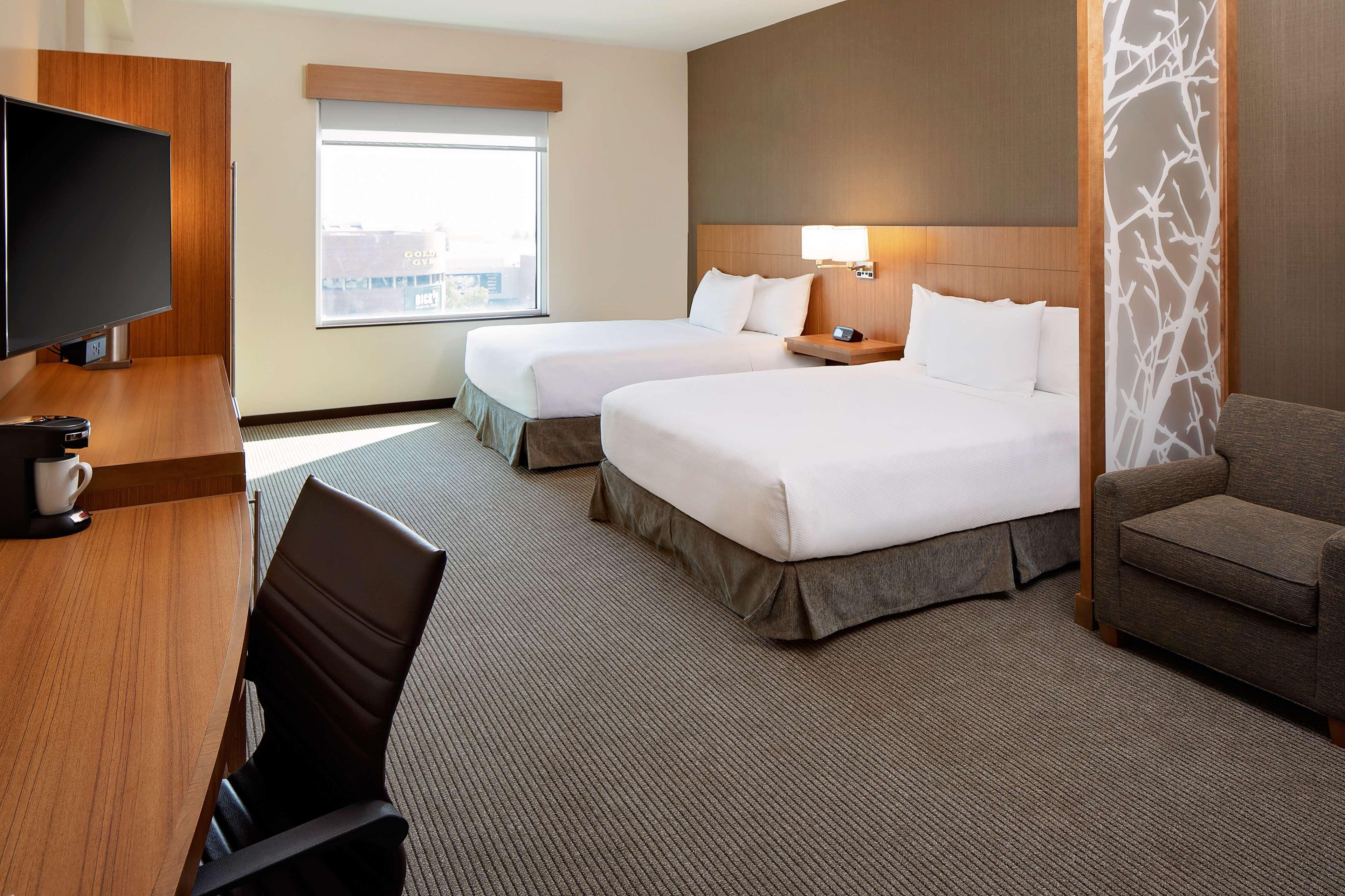 Room, 2 Queen Beds
