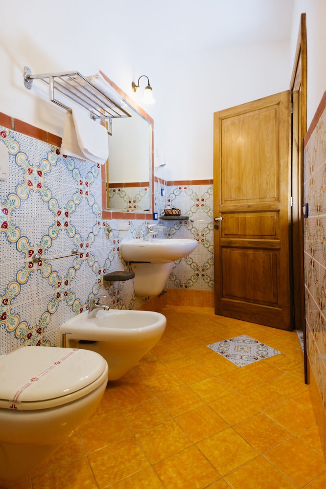 Hotel Mamma Santina 47/50