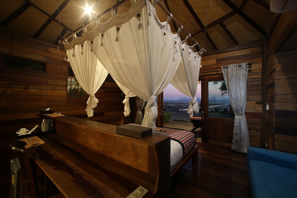 THAPWARIN RESORT(KOH NGAI) 21/50
