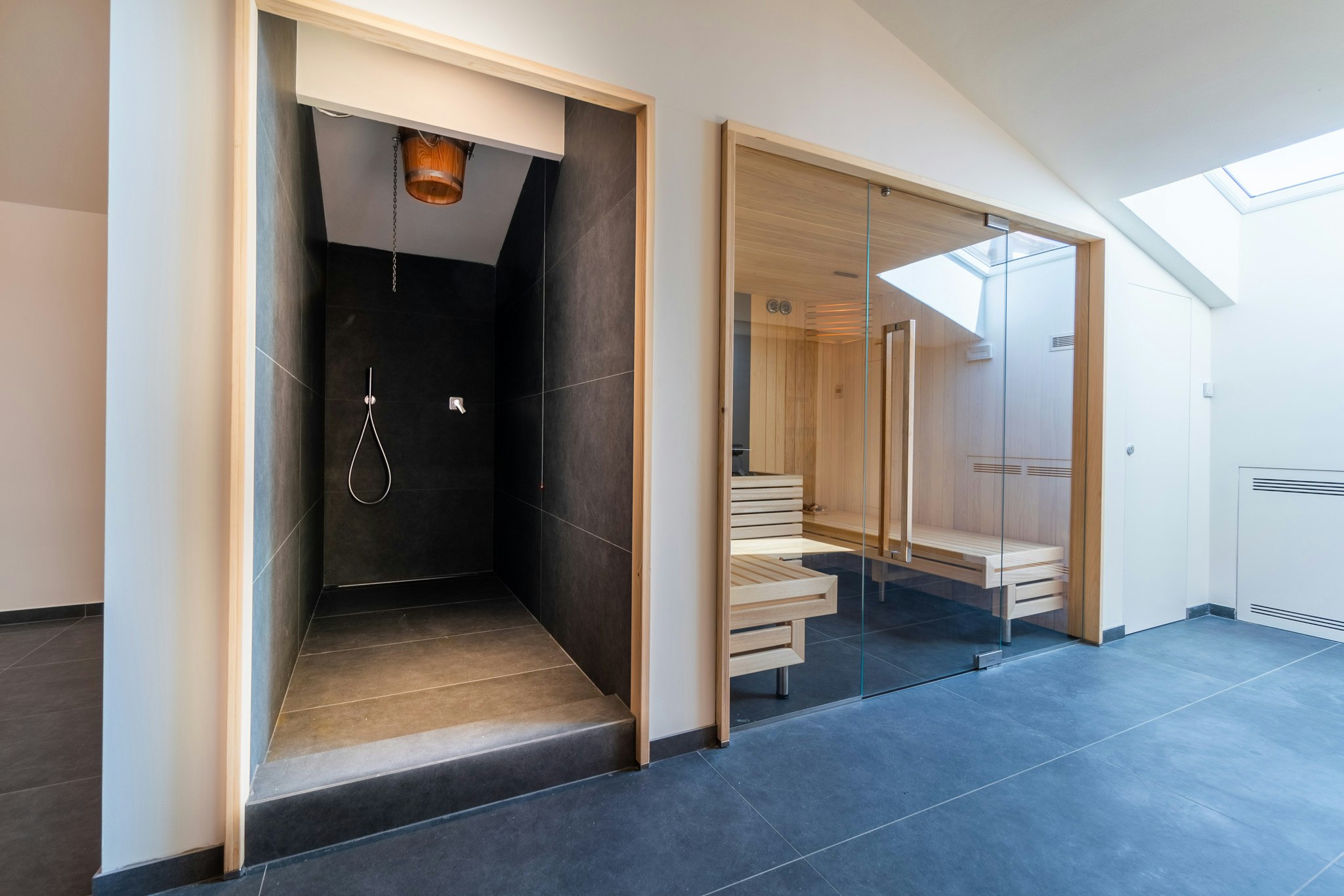 Villa Neroli 54/73
