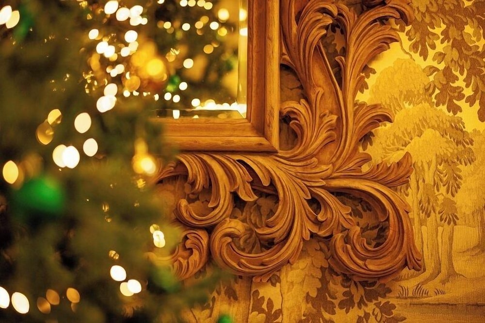 CLUB HOUSE HOTEL 42/54