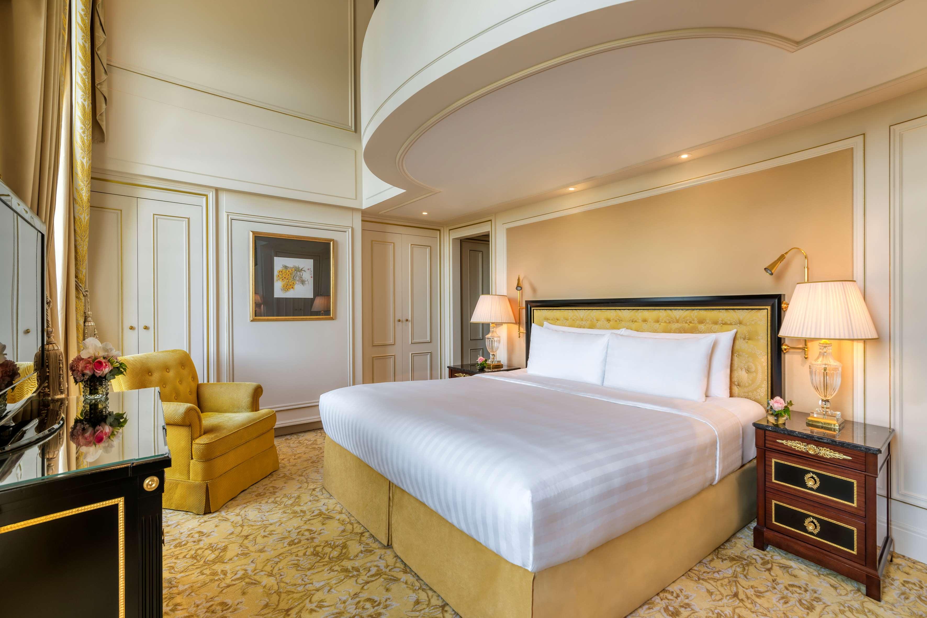 Shangri-La Paris in PARIS