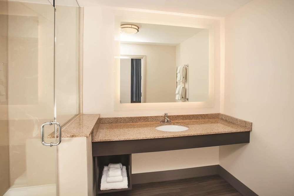 La Quinta Inn Suites By Wyndham Chicago Downtown 21/45