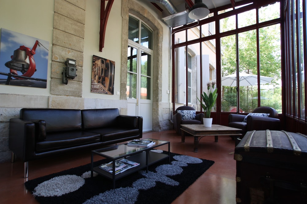HOTEL DE L'ESTELOU 20/40