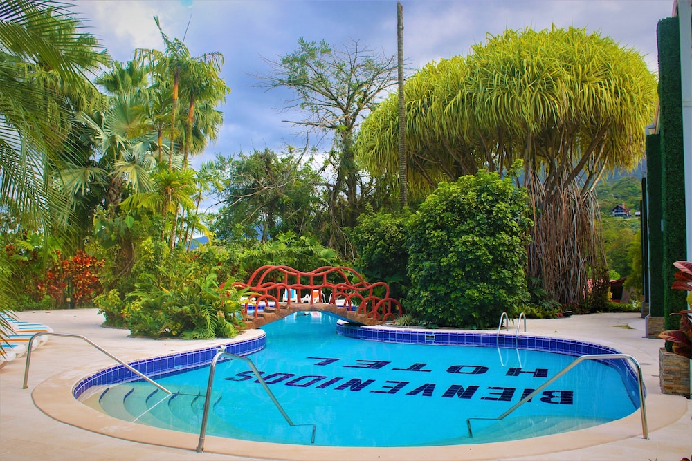 Arenal Paraiso Resort Thermo Mineral Hot Springs 26/50