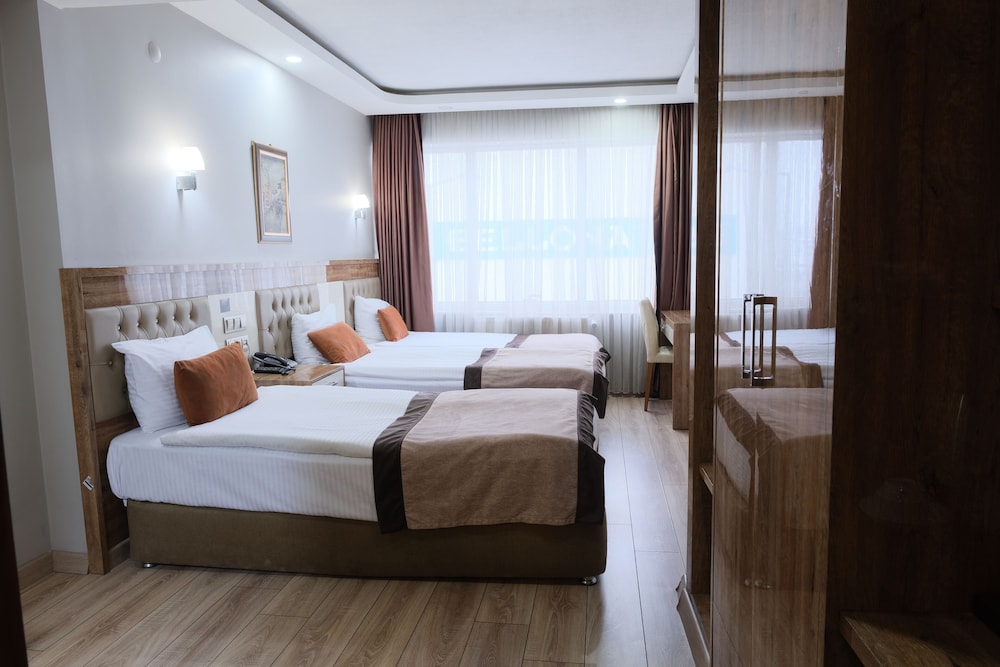 Grand Zara Hotel 25/49