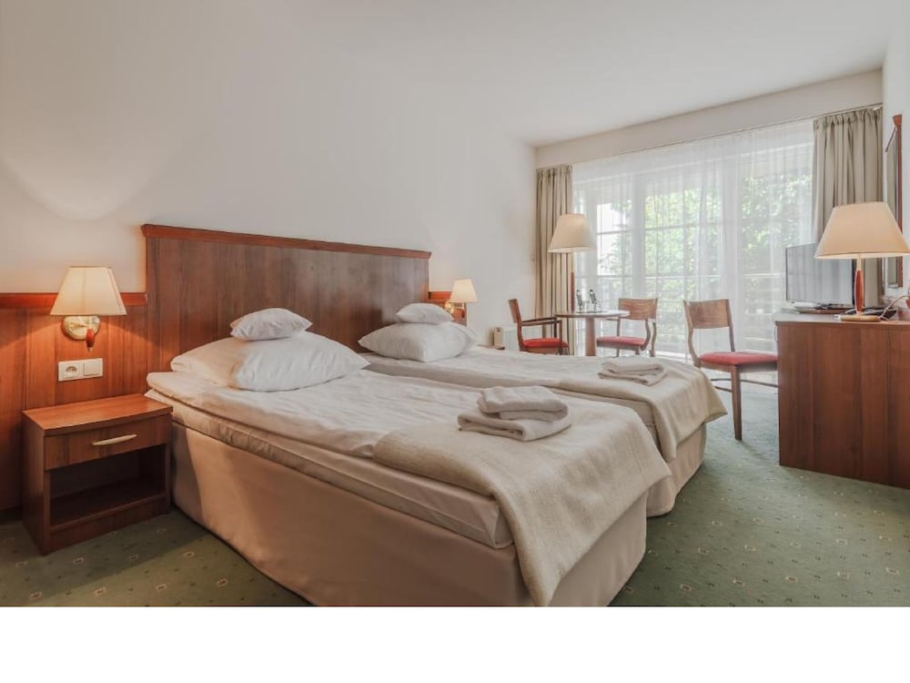 Hotel Edison 8/46