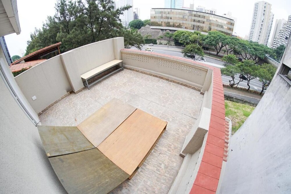 Quintal Hostel 8/40