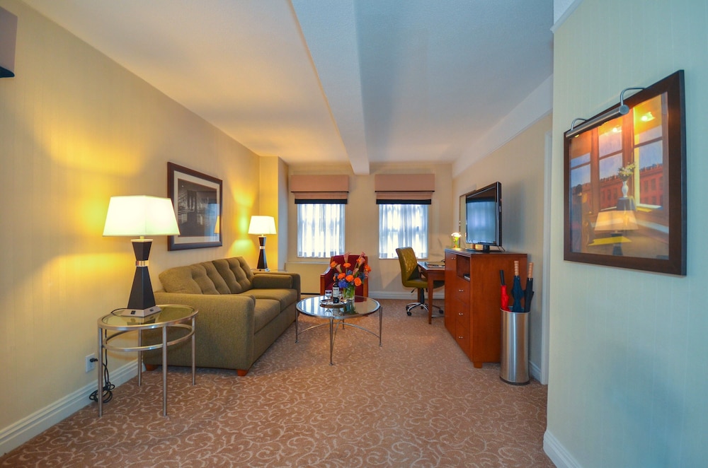San Carlos Hotel 44/68