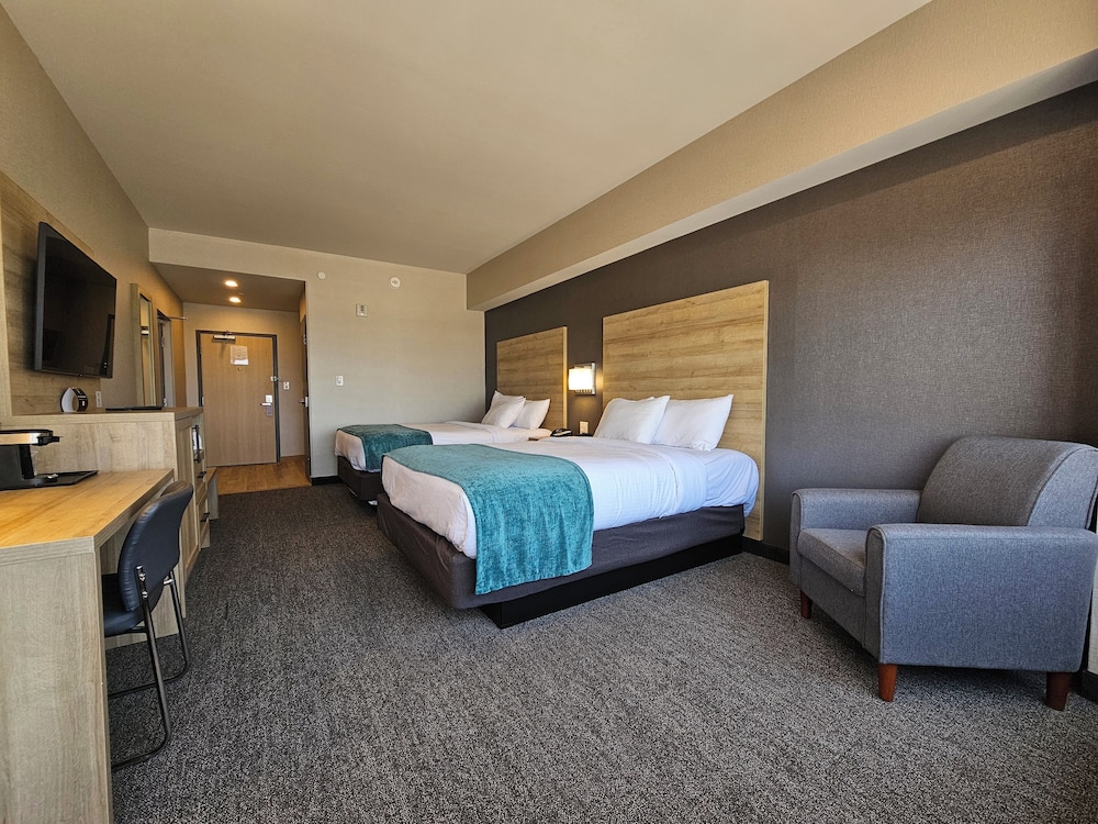 Imperial Hotel and Suites 20/60
